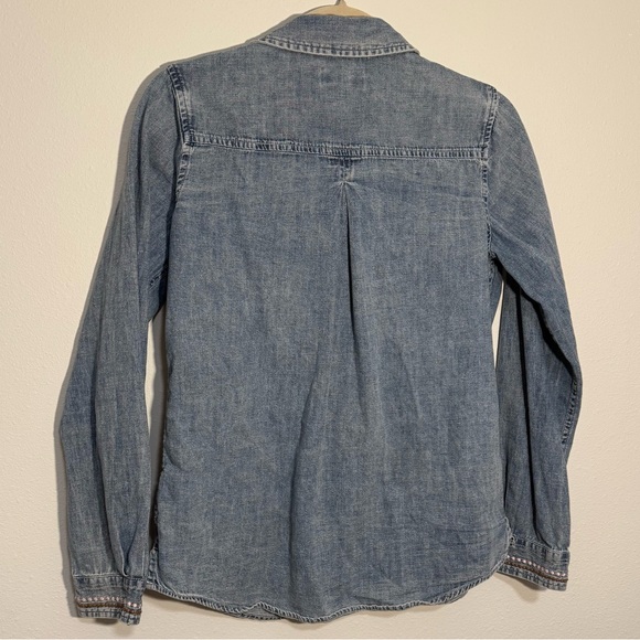 Orvis Embroidered Long Sleeve Button Up Denim Shirt Women’s Size Small - Picture 6 of 6